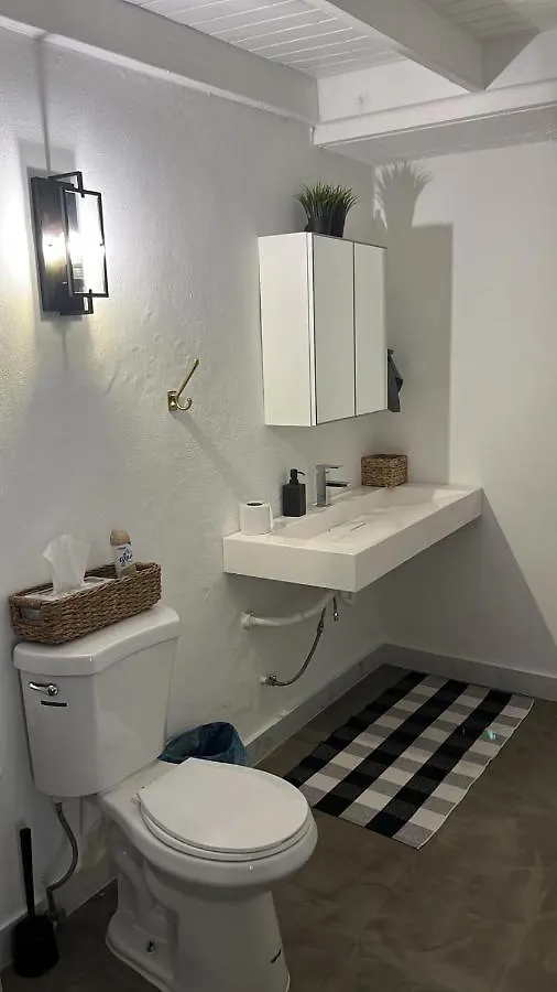 Private Rooms In Duplex Home 4 Bath Fq Beds 1-3Ppl San Juan Puerto Rico