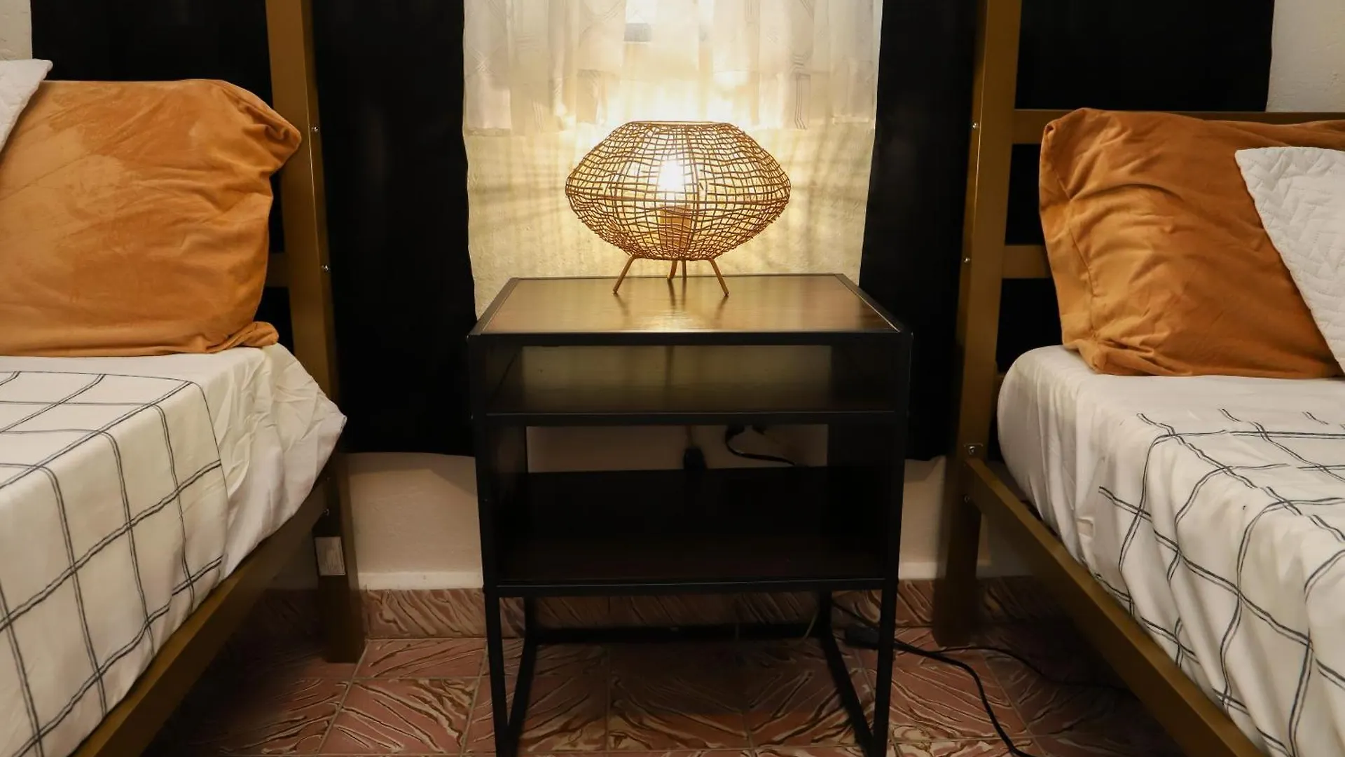 Private Rooms In Duplex Home 4 Bath Fq Beds 1-3Ppl San Juan Puerto Rico