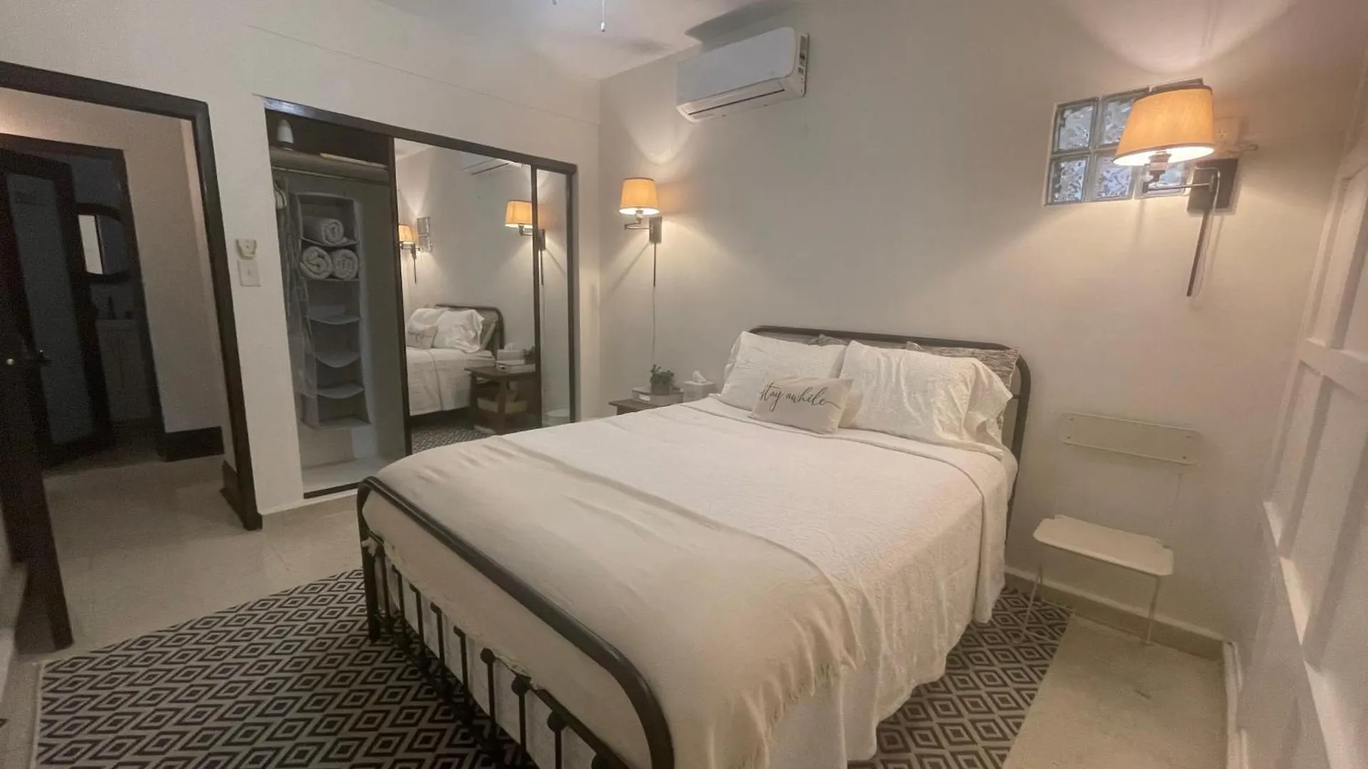 Private Rooms In Duplex Home 4 Bath Fq Beds 1-3Ppl San Juan Homestay