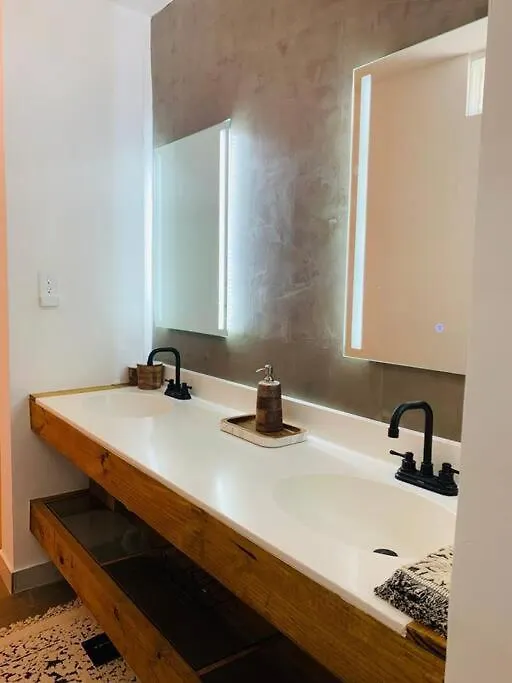 Private Rooms In Duplex Home 4 Bath Fq Beds 1-3Ppl San Juan 0*,