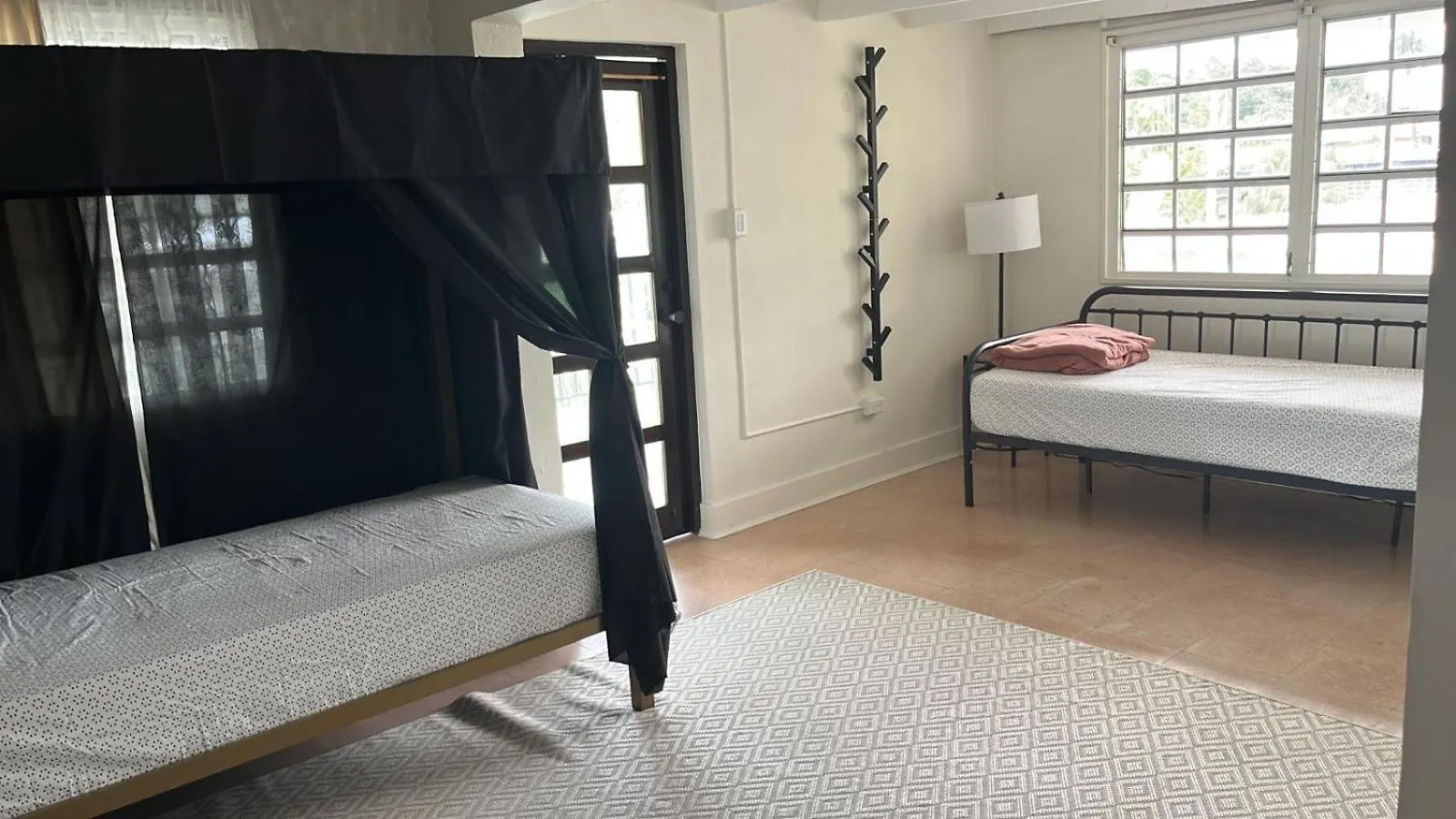 Private Rooms In Duplex Home 4 Bath Fq Beds 1-3Ppl San Juan Homestay