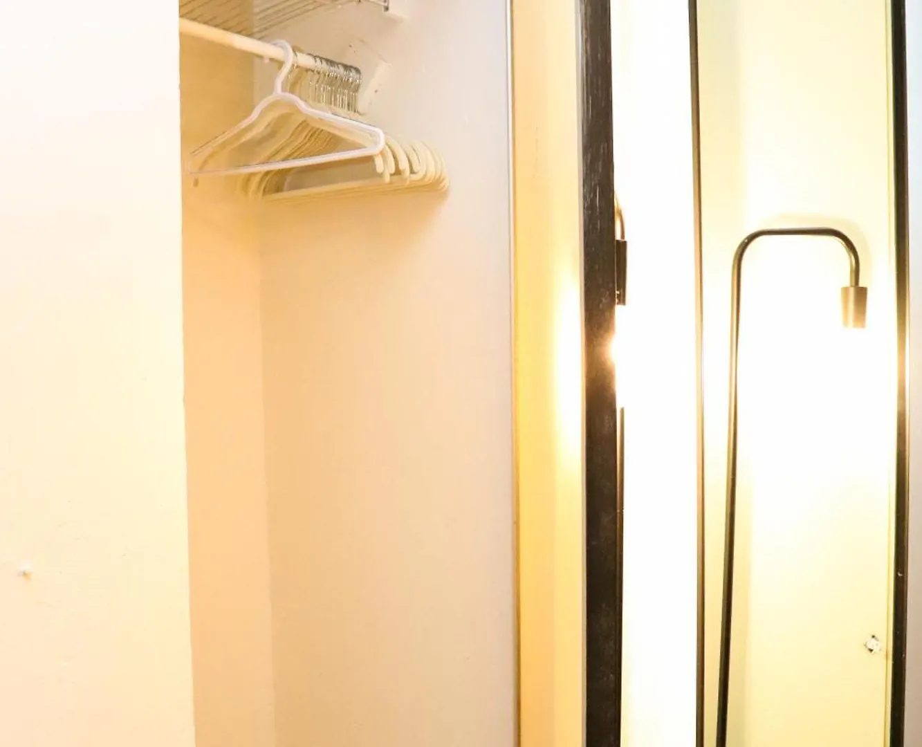 Private Rooms In Duplex Home 4 Bath Fq Beds 1-3Ppl San Juan Alloggio in famiglia